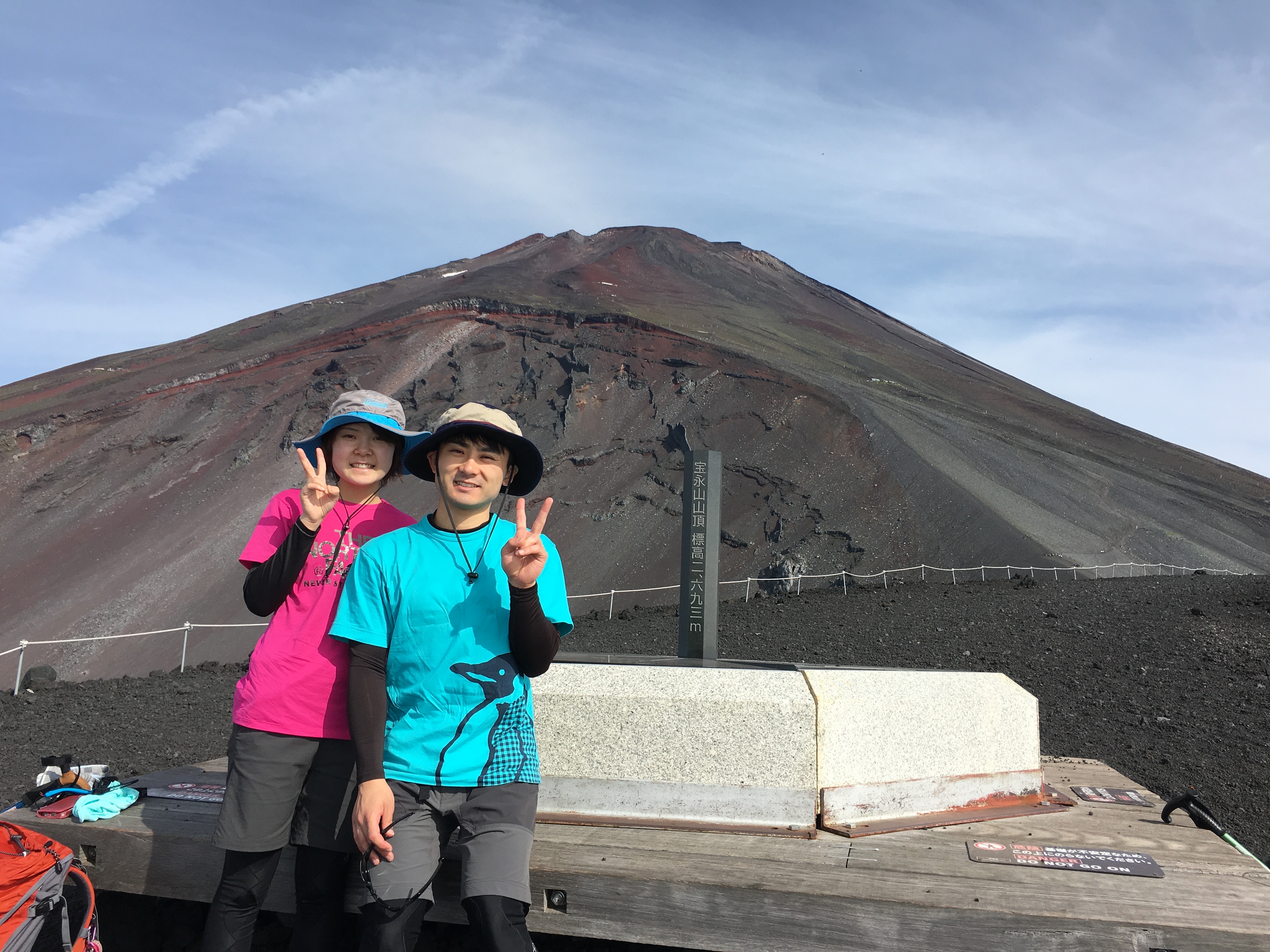 【富士登山】山頂の鳥居が建て替え。御殿場口から登るの楽しみ